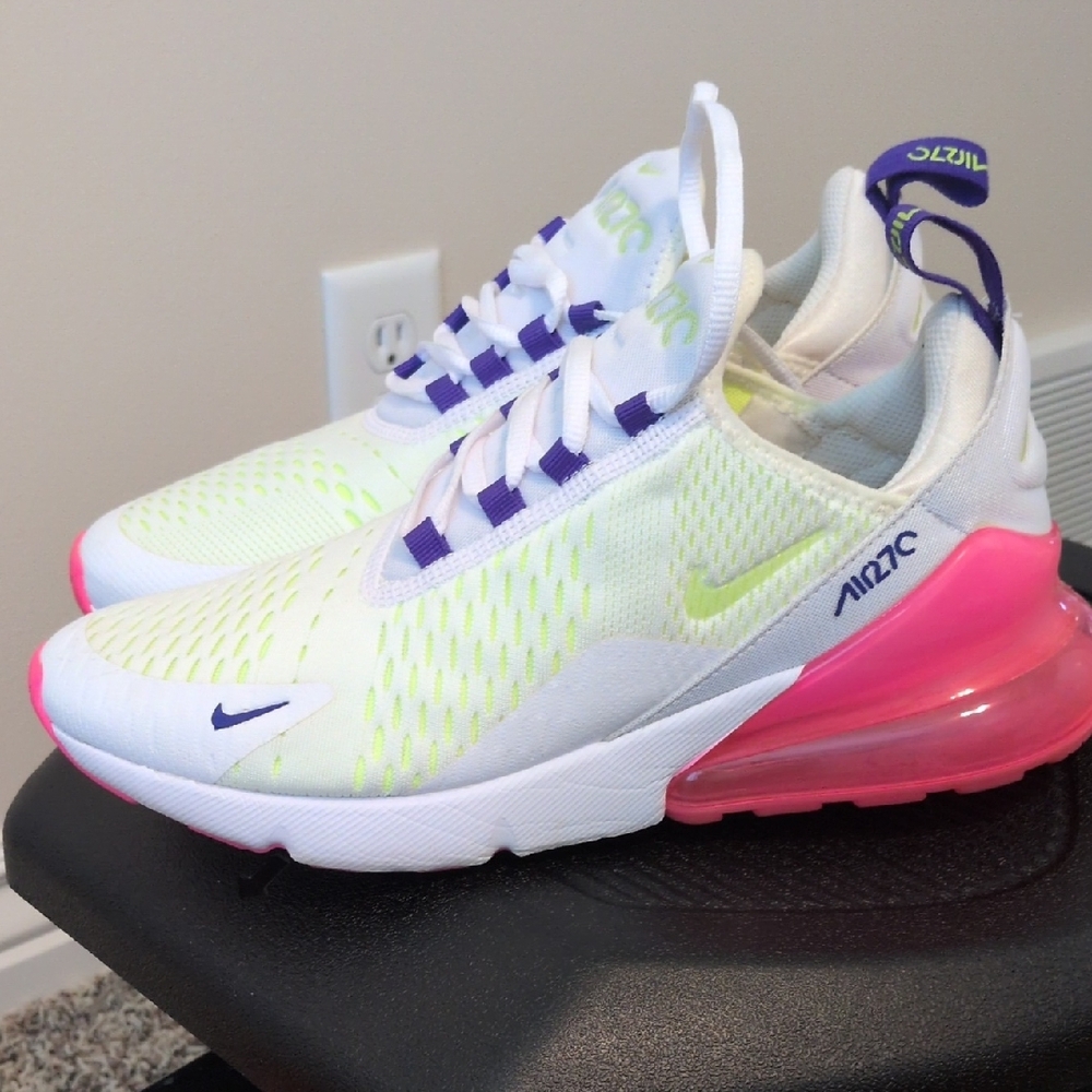Nike White and Pink Athletic Shoes - Picture 7 of 8
